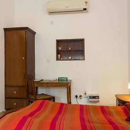 Eleven Bed & Breakfast Neu-Delhi Exterior foto