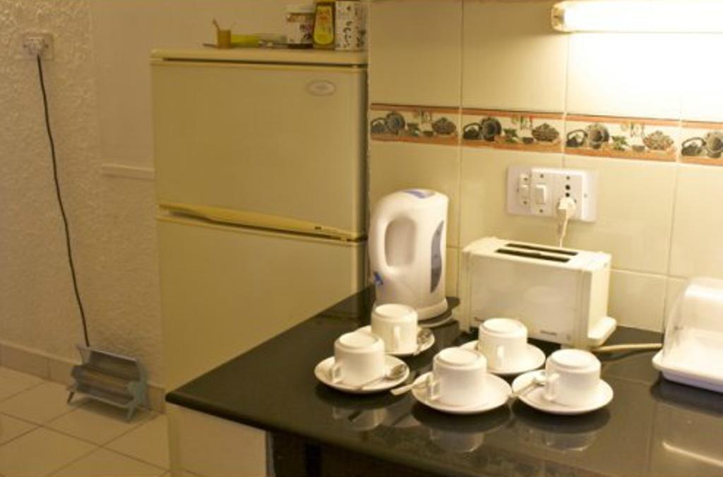 Eleven Bed & Breakfast Neu-Delhi Exterior foto