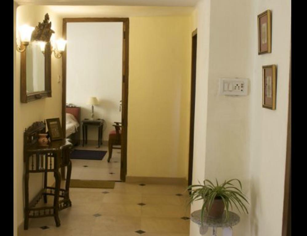 Eleven Bed & Breakfast Neu-Delhi Exterior foto